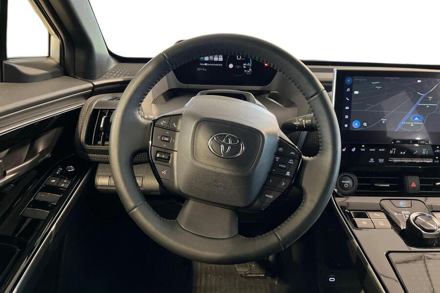 Toyota bZ4X vaihtoauto