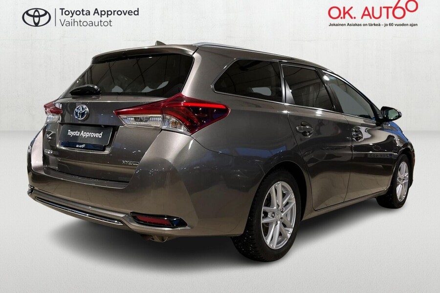 Toyota Auris vaihtoauto