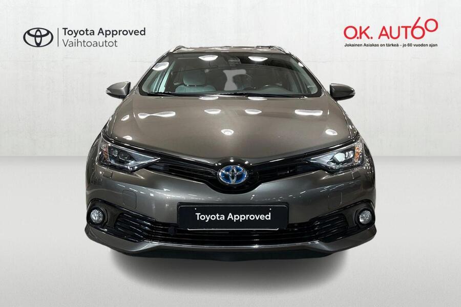 Toyota Auris vaihtoauto