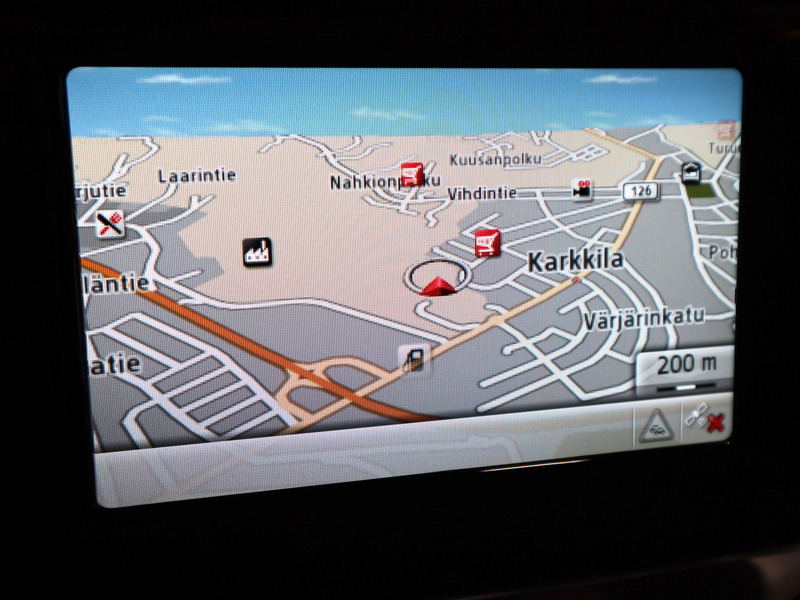 Mercedes-Benz GLA vaihtoauto