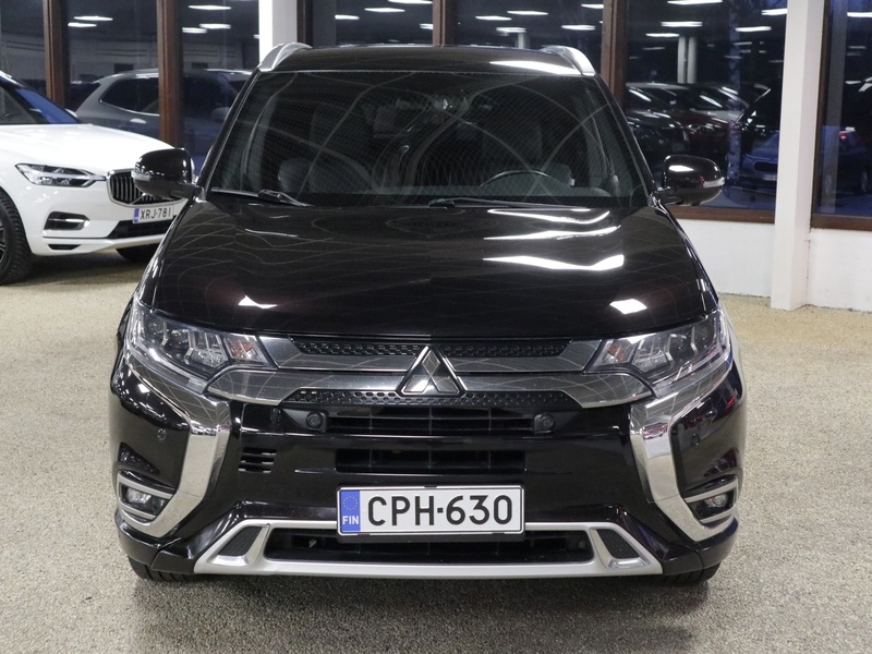 Mitsubishi Outlander PHEV vaihtoauto