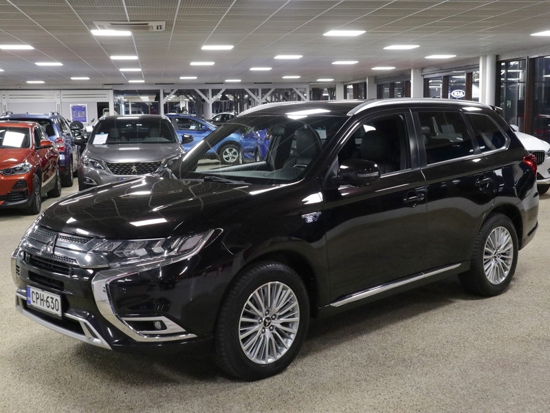 Mitsubishi Outlander PHEV vaihtoauto