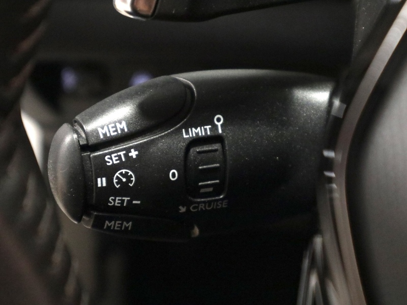 Peugeot 208 vaihtoauto