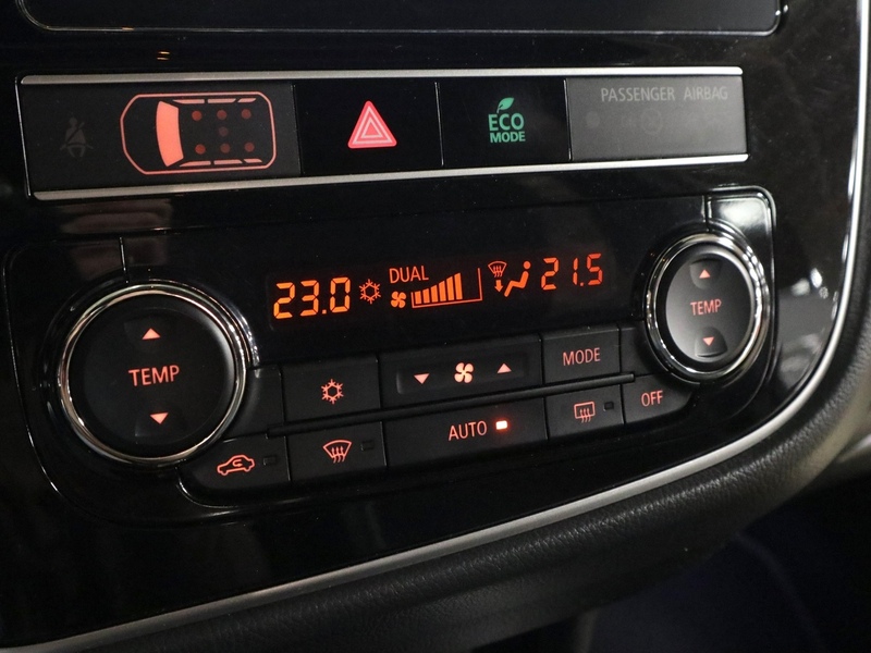 Mitsubishi Outlander PHEV vaihtoauto