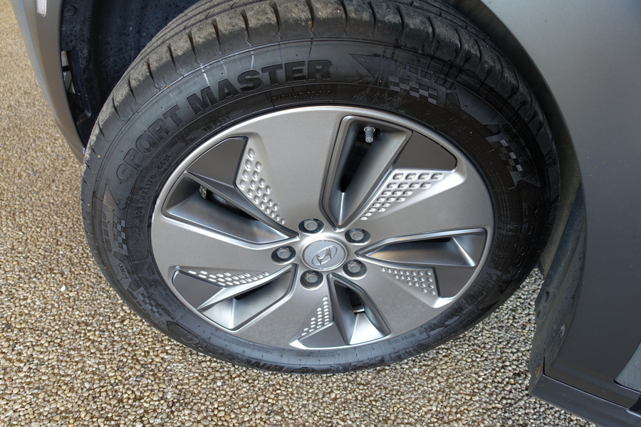 Hyundai Kona vaihtoauto