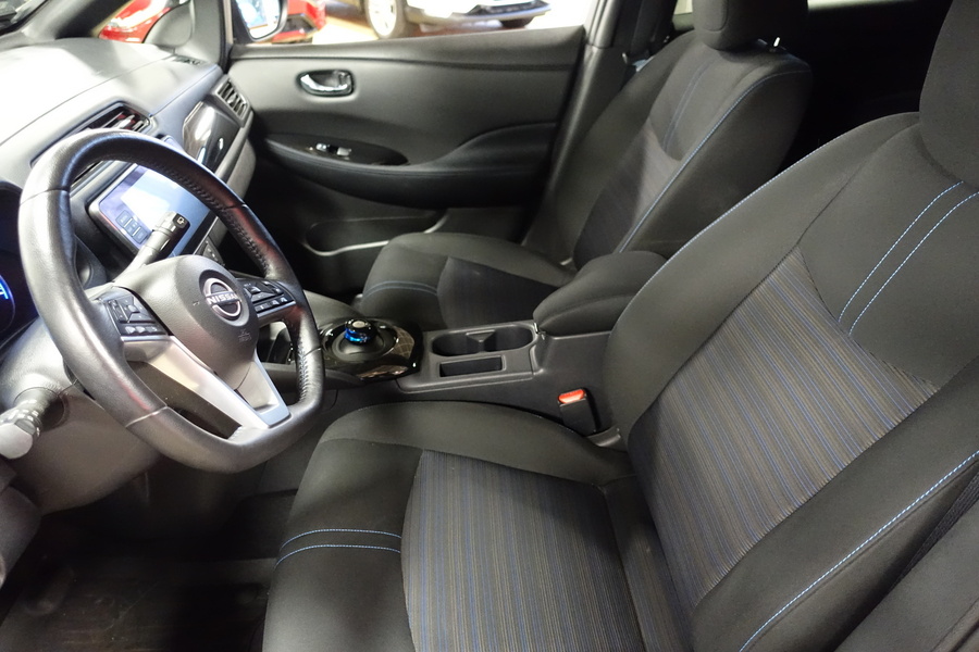 Nissan Leaf vaihtoauto