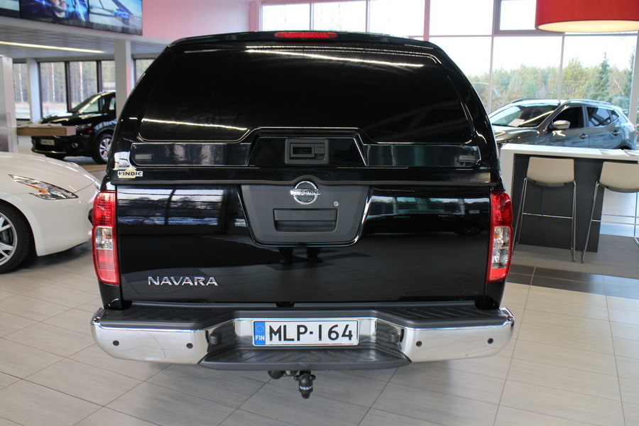 Nissan Navara vaihtoauto