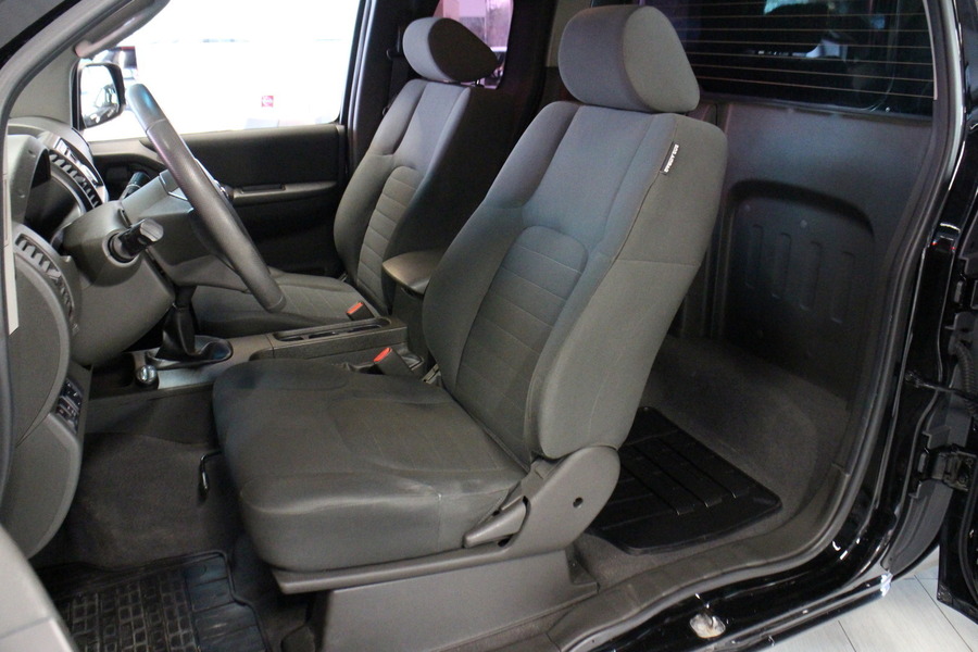 Nissan Navara vaihtoauto