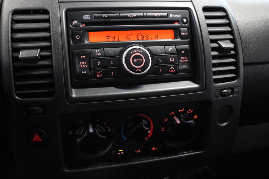 Nissan Navara vaihtoauto