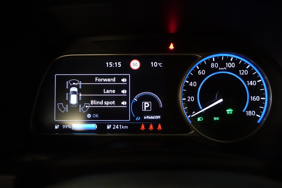 Nissan Leaf vaihtoauto