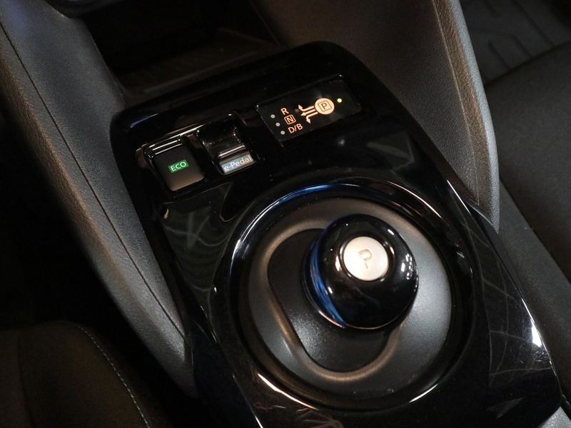 Nissan Leaf vaihtoauto