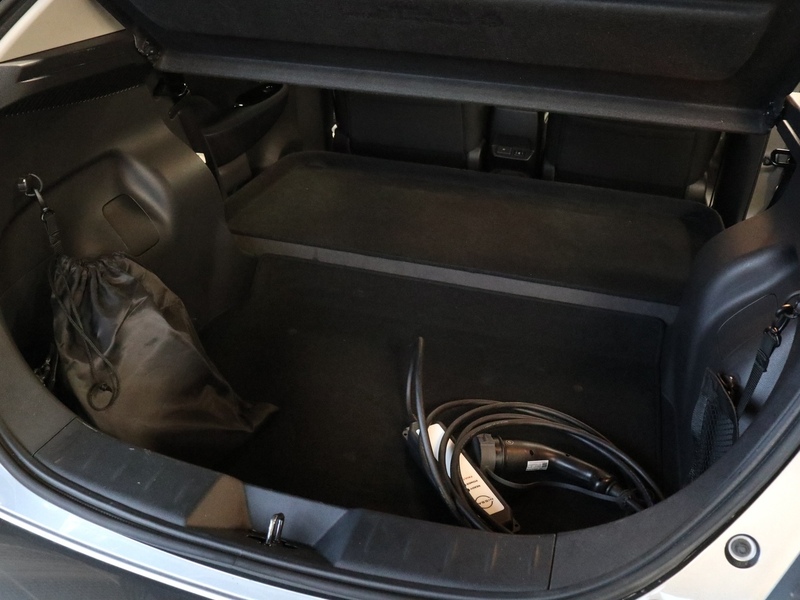 Nissan Leaf vaihtoauto