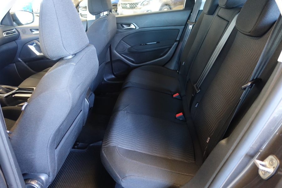 Peugeot 308 vaihtoauto