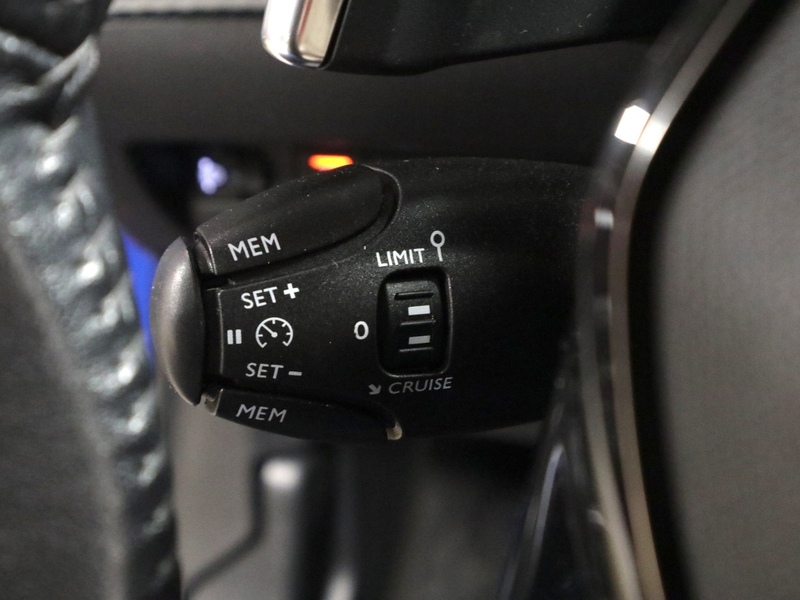 Peugeot 208 vaihtoauto