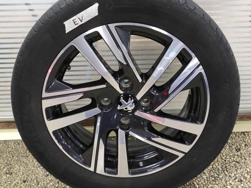 Peugeot 208 vaihtoauto