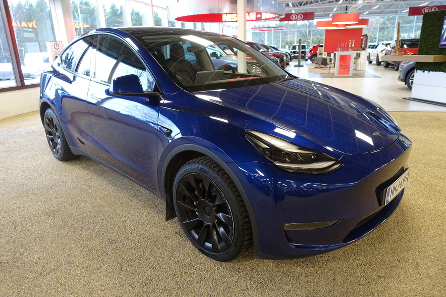 Tesla Model Y vaihtoauto