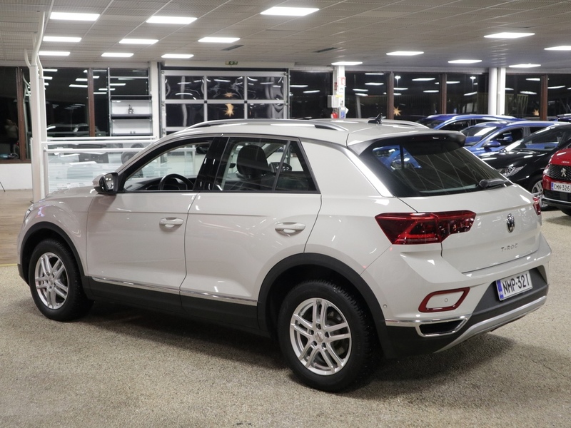 Volkswagen T-Roc vaihtoauto