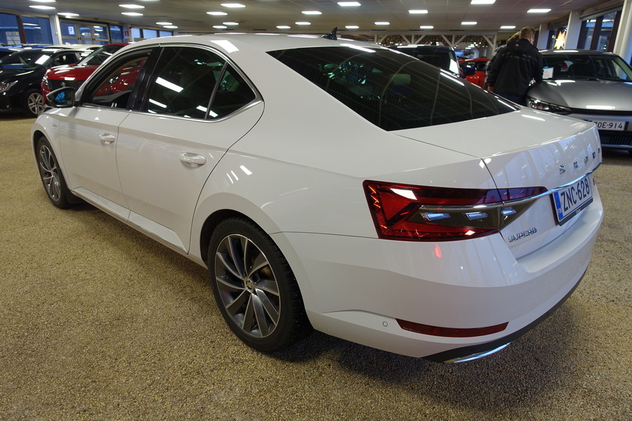 Skoda Superb vaihtoauto
