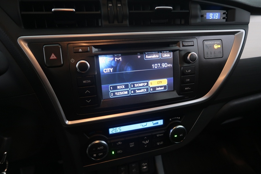 Toyota Auris vaihtoauto