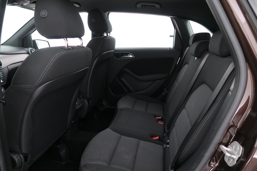 Mercedes-Benz B vaihtoauto