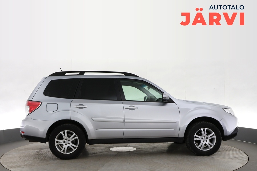 Subaru Forester vaihtoauto