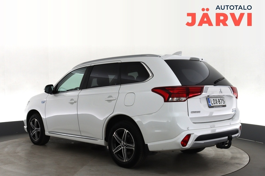Mitsubishi Outlander PHEV vaihtoauto