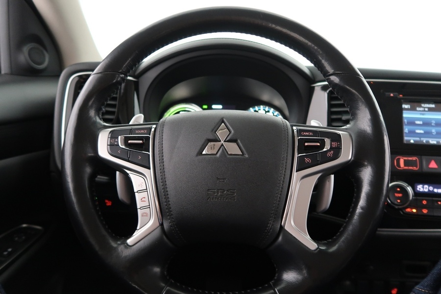 Mitsubishi Outlander PHEV vaihtoauto