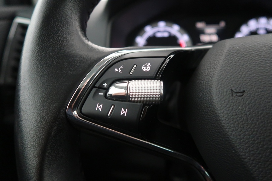 Skoda Karoq vaihtoauto