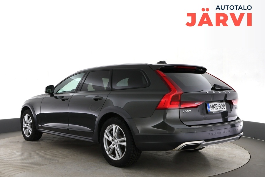 Volvo V90 Cross Country vaihtoauto