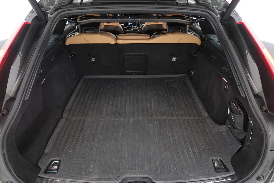 Volvo V90 Cross Country vaihtoauto