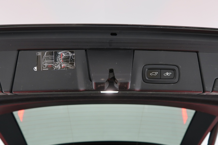 Volvo V90 Cross Country vaihtoauto