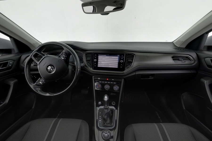 Volkswagen T-Roc vaihtoauto