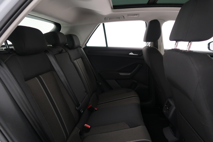 Volkswagen T-Roc vaihtoauto