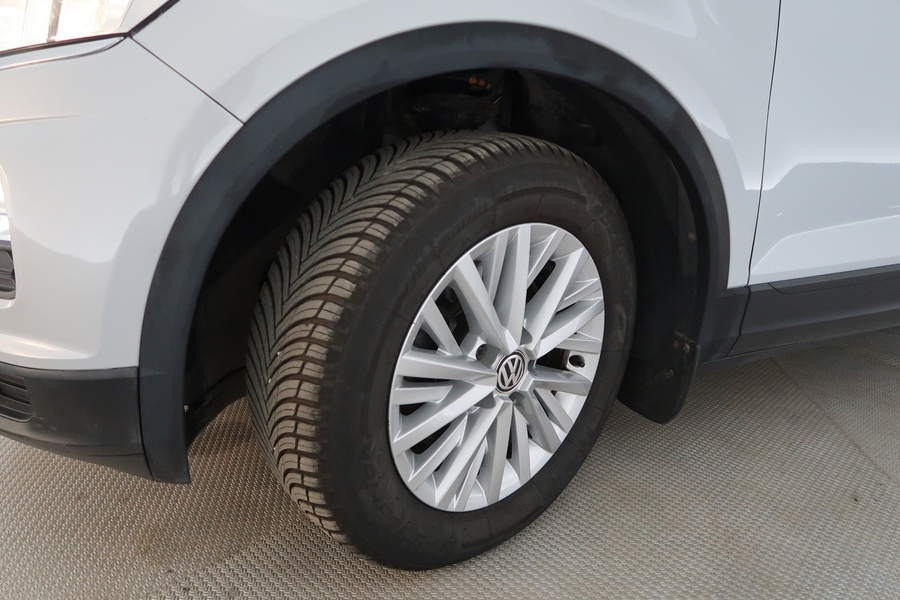 Volkswagen T-Roc vaihtoauto