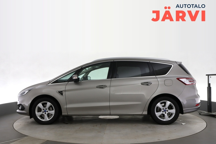 Ford S-MAX vaihtoauto