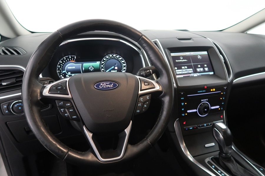 Ford S-MAX vaihtoauto