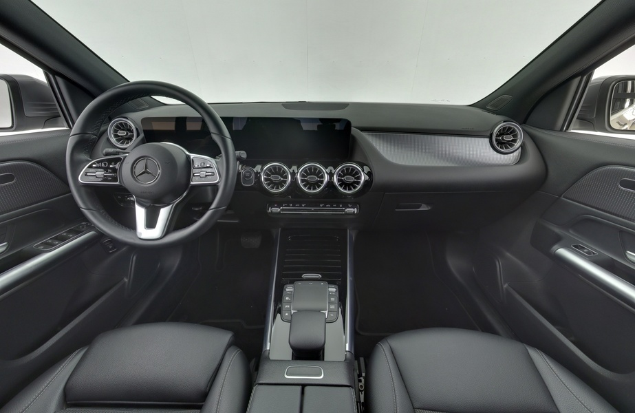 Mercedes-Benz EQA vaihtoauto