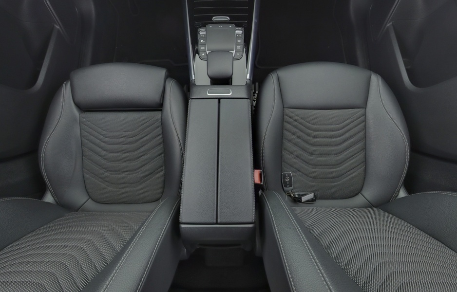 Mercedes-Benz EQA vaihtoauto