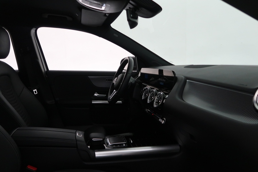 Mercedes-Benz EQA vaihtoauto