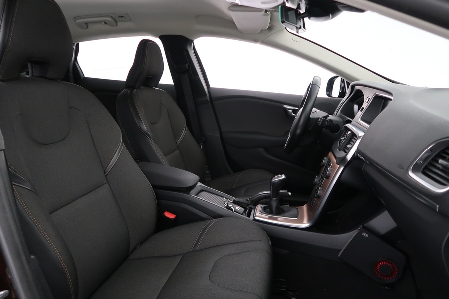 Volvo V40 Cross Country vaihtoauto