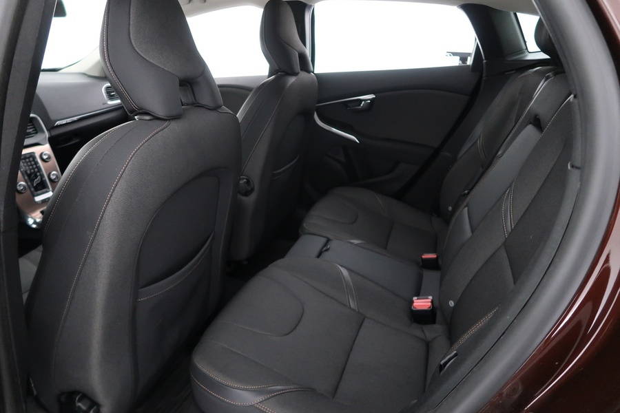 Volvo V40 Cross Country vaihtoauto