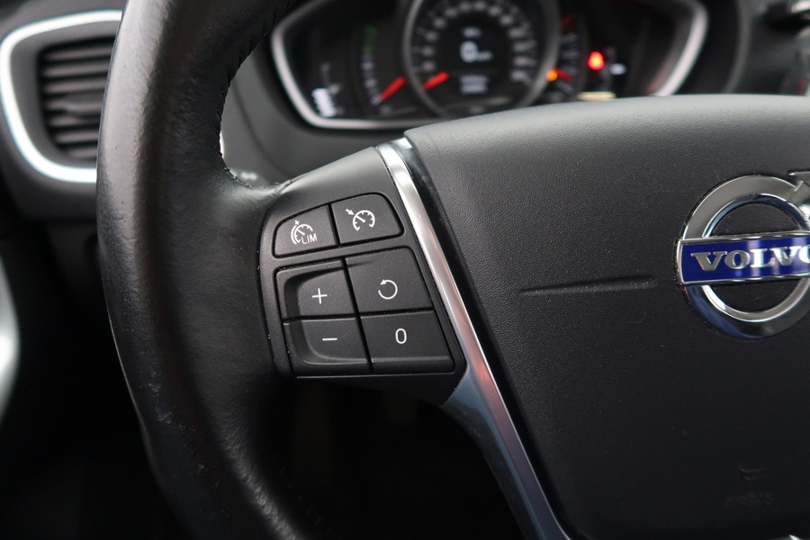 Volvo V40 Cross Country vaihtoauto