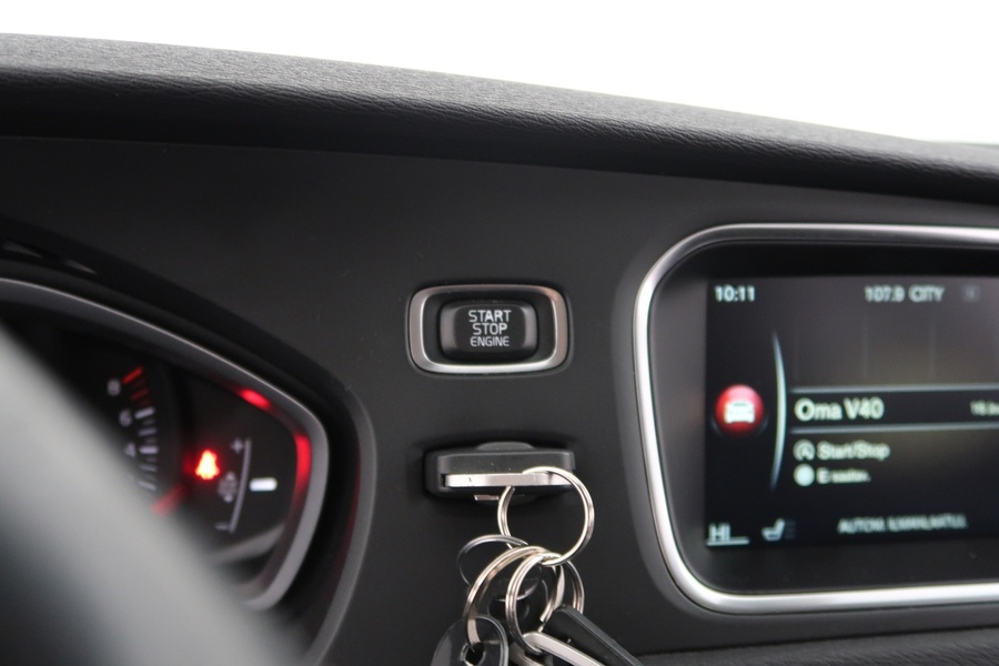 Volvo V40 Cross Country vaihtoauto