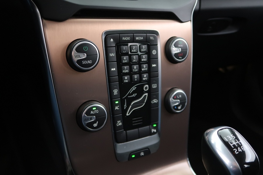 Volvo V40 Cross Country vaihtoauto