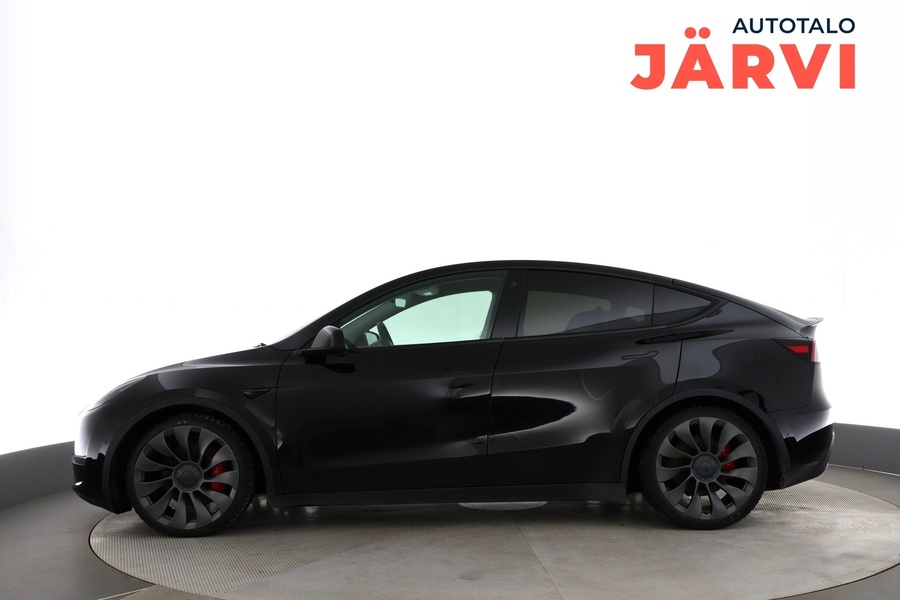 Tesla Model Y vaihtoauto