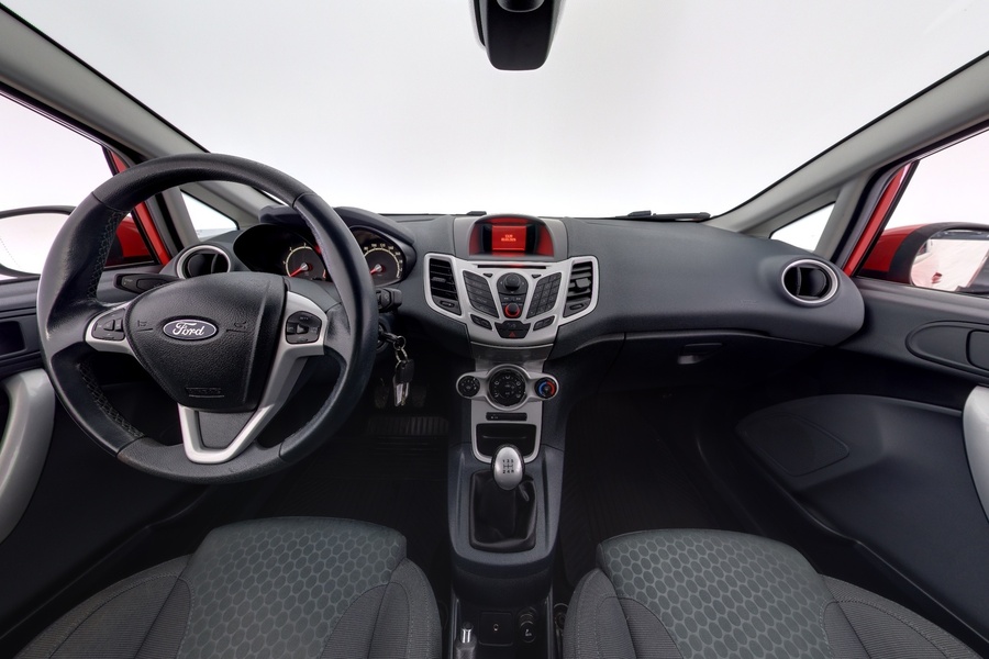 Ford Fiesta Van vaihtoauto