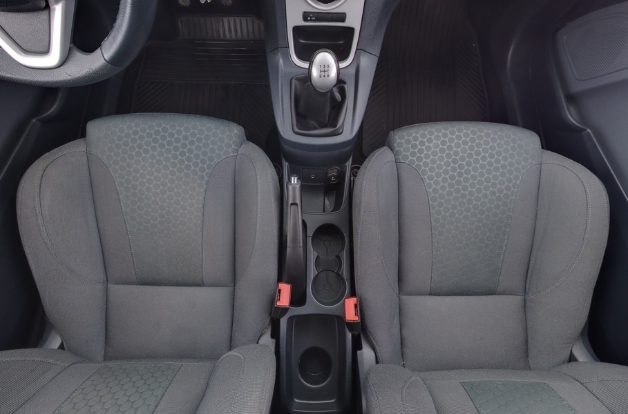 Ford Fiesta Van vaihtoauto