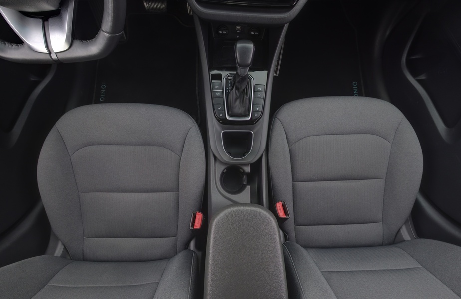 Hyundai IONIQ plug-in vaihtoauto