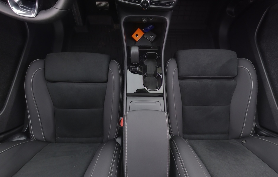 Volvo EX40 vaihtoauto