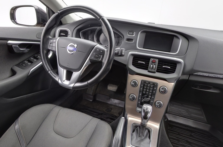 Volvo V40 Cross Country vaihtoauto